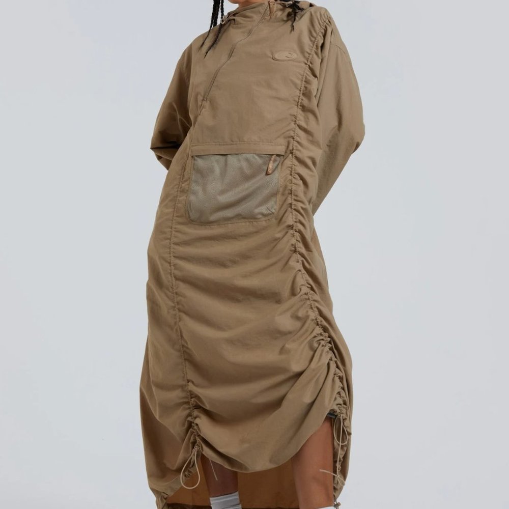 Jaded London Noho Nylon Cagoule With Half Zip Detail - S/M Khaki Anorak